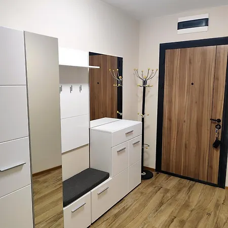 In Chantrer With Garage Lejlighed Burgas City